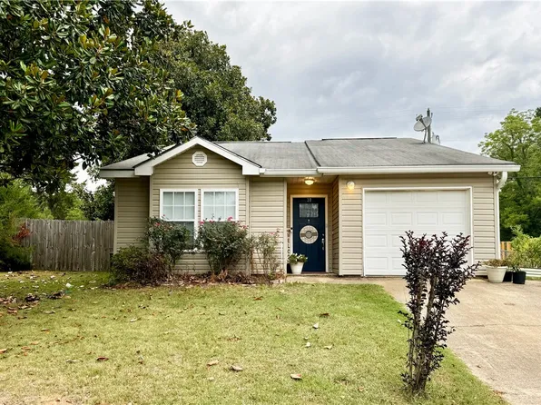 30 Cottage Ln, Notasulga, AL 36866