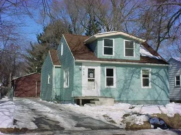 948 Reo Rd, Lansing, MI 48910