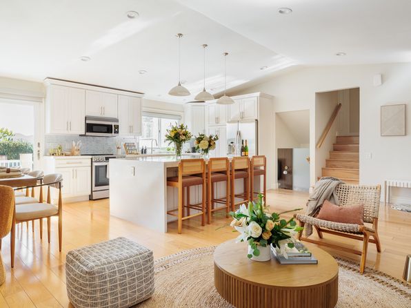 1001 Oakmont Ct