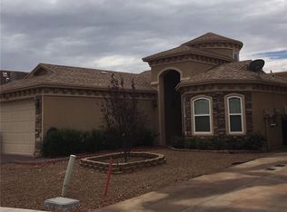 5557 Dennis Cavin Ln, El Paso, TX 79934