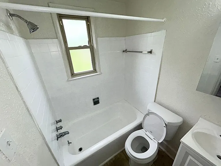 Charming 1, 2, and 3-Bedroom Townhomes in a Quiet Pittsburgh Neighborhood — Photo 59