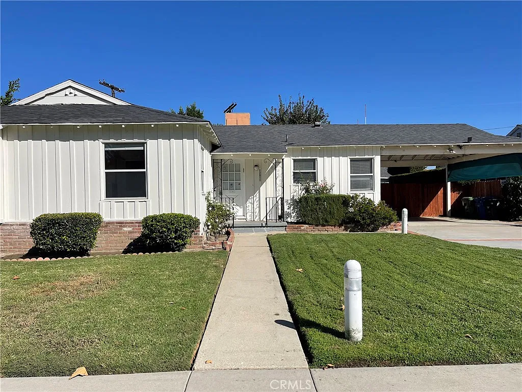 4 bed, 1850 sqft, $5,750 — Photo 1