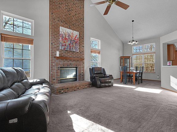 4th image of 1699 Cottonwood Dr