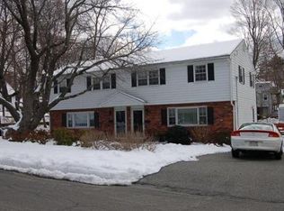 2 Edwards Rd, Woburn, MA 01801