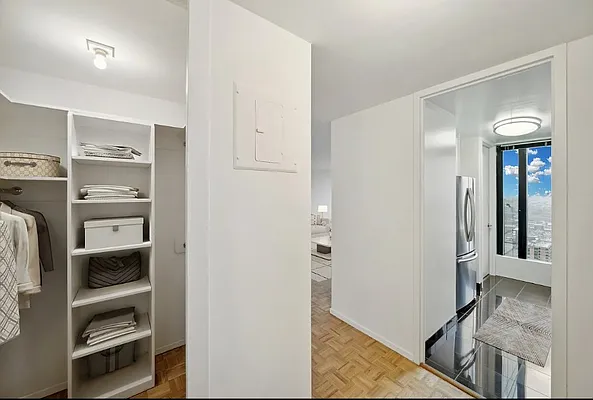 Rented by Vector New York, LLC | media 2