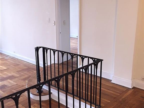 3rd image of 530 Amsterdam Ave #10G