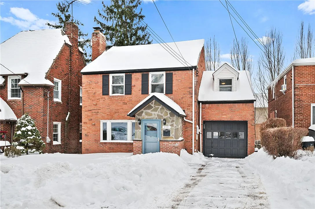 2923 Fernwald Rd photo 1
