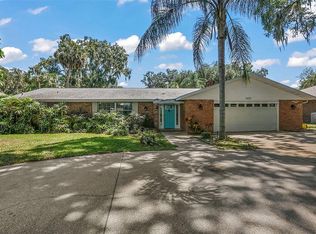 1420 Beverly Point Rd, Leesburg, FL 34748