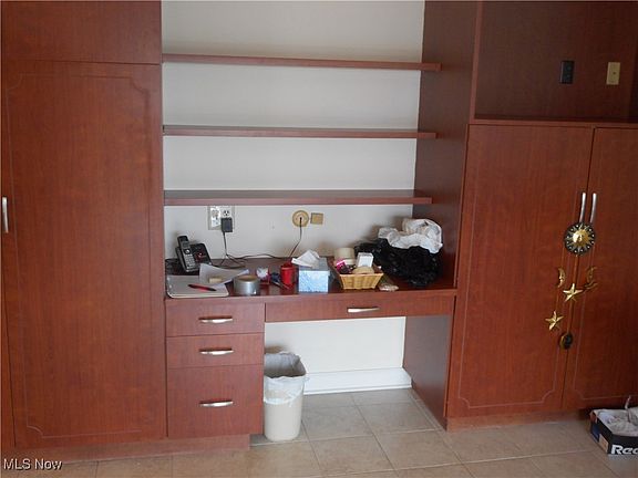 5th image of 171 Court Dr #107