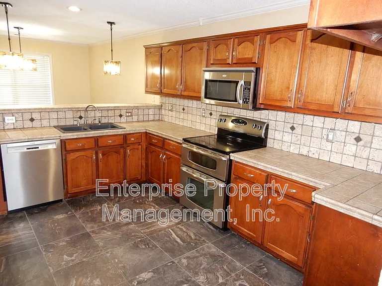 4525 Hickory Creek Dr — Photo 5