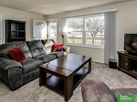4th image of 7514 Diane Ct