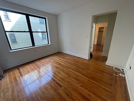 3rd image of 3114 35th St APT 2D