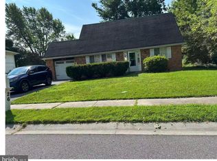 26 Cornwall Dr, Newark, DE 19711