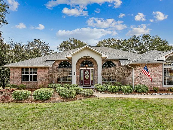 3rd image of 2066 Kildare Cir