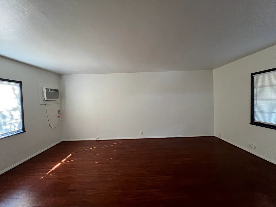 3425 Fairmount Blvd #3
