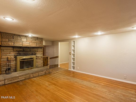 5th image of 1342 S Highland Dr
