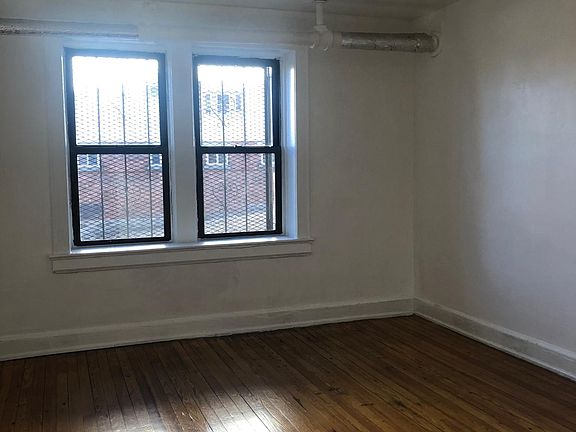 5th image of 411 Warburton Ave APT 1D