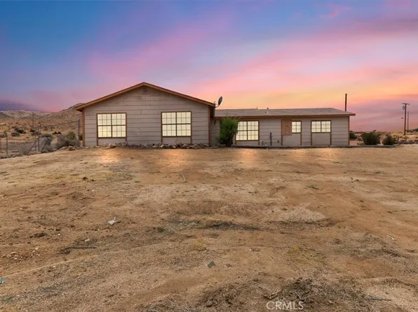 8885 Corto Rd, Apple Valley, CA 92308