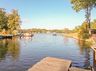 427 Red Bird Ln, Waterloo, SC 29384