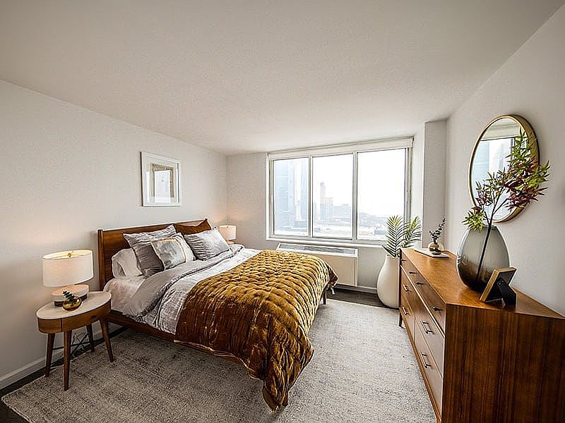 1st image of 650 W 42nd St #3002