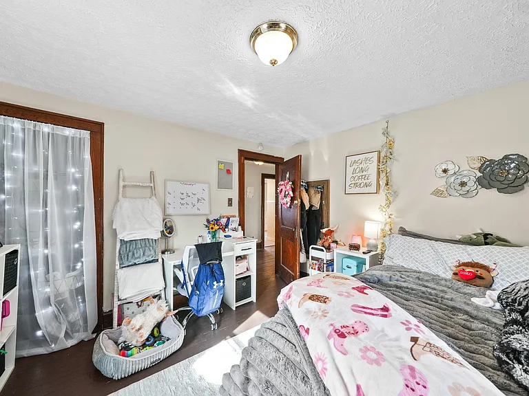 114 Linden Rd #1 — Photo 24
