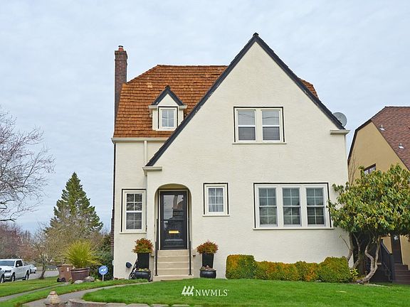 2nd image of 3423 N 24th St