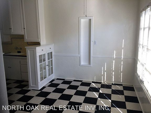 4th image of 8155 Blackburn Ave