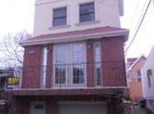 489 Van Sicklen St, Brooklyn, NY 11223