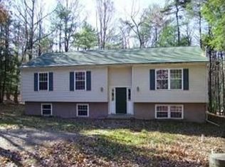 104 W Mulberry Dr, Milford, PA 18337