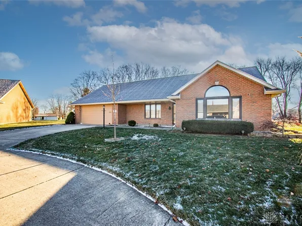 1871 Fox Ridge Dr #36, Springfield, OH 45503