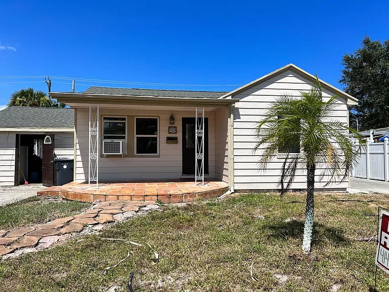 505 Foresteria Dr — Photo 10