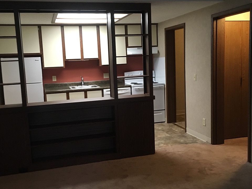 1st image of 2875 Palumbo Dr APT 405