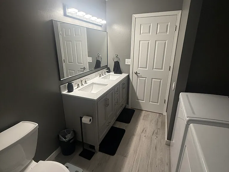 801 W Saint Anthony Ave — Photo 19