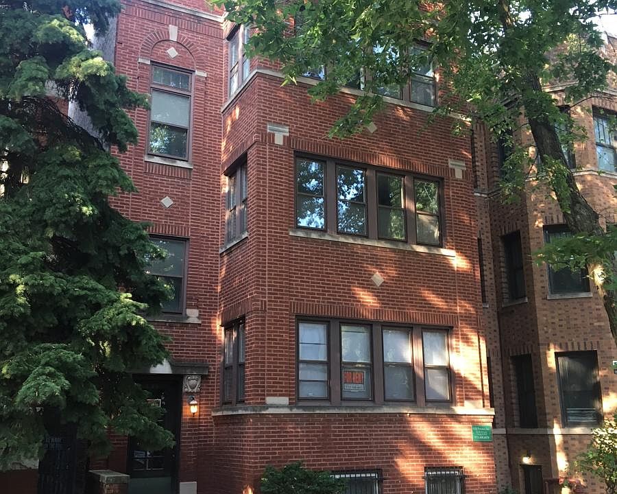 854 W Newport