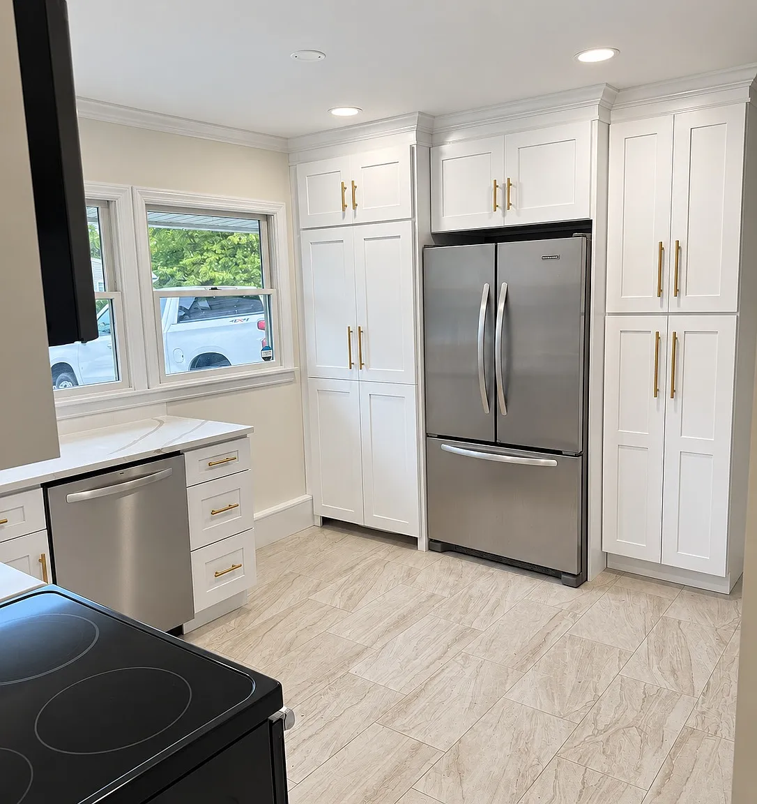 Willowood Dr, Wantagh — Photo 2