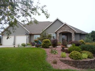 10464 County Road B, Amherst, WI 54406