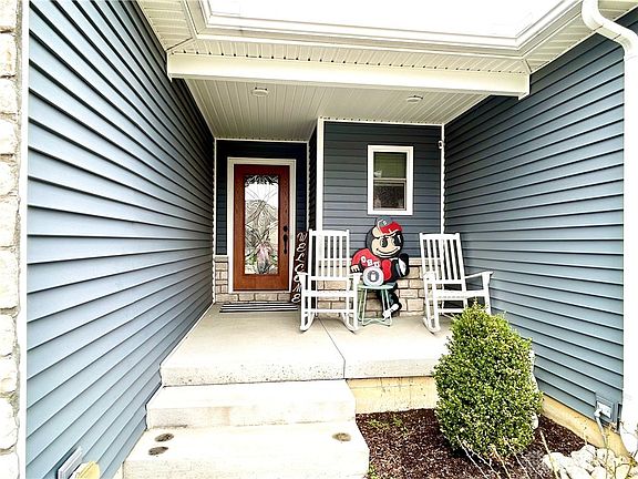 3rd image of 1155 Parklawn Ct