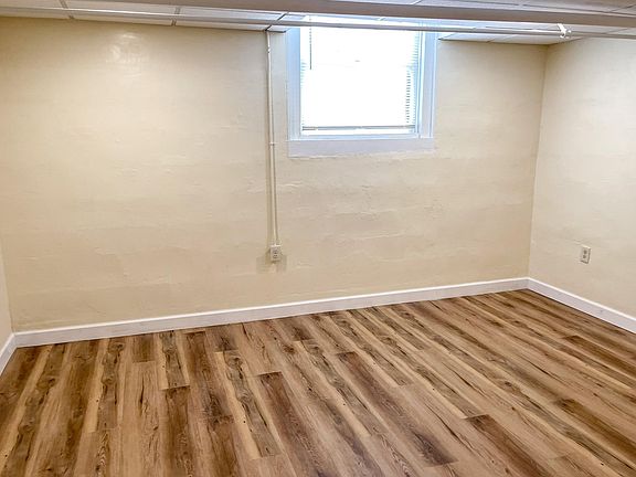 3rd image of 821 S 18th St #8