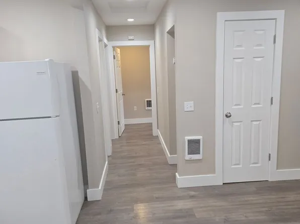 BB - NE 75th Ave (3126), 5290 NE 75th Ave APT 4, Portland, OR 97218