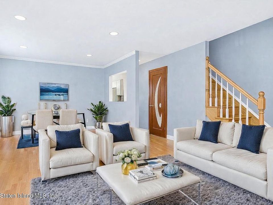 1st image of 538 Leverett Ave