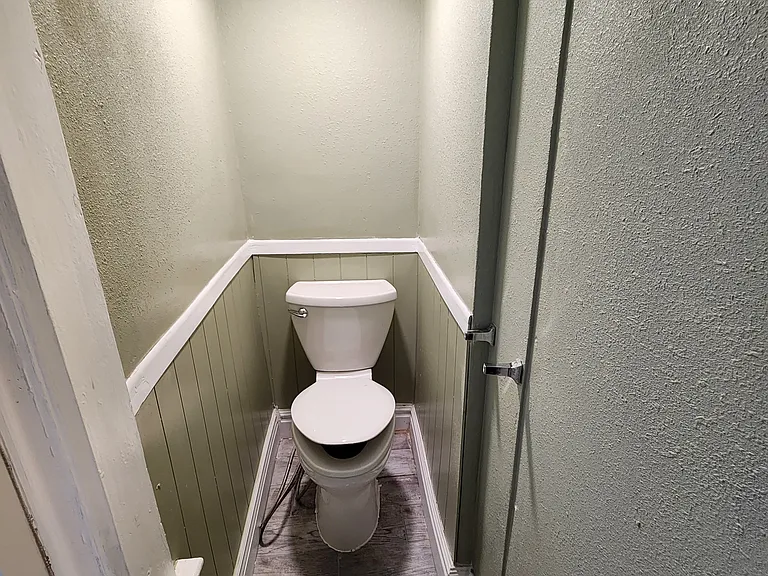 1042 N Clarkson St #1 — Photo 12