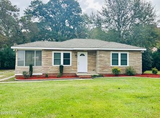 114 Holly St, Warner Robins, GA 31093