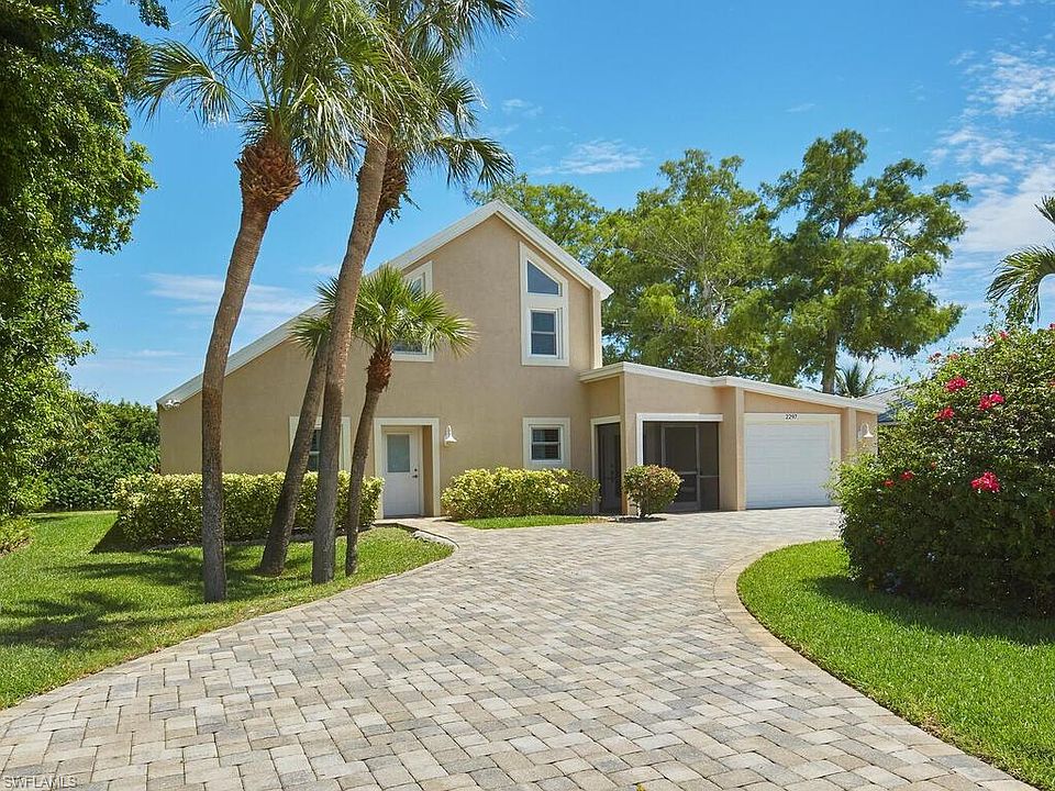2nd image of 2297 Longboat DR