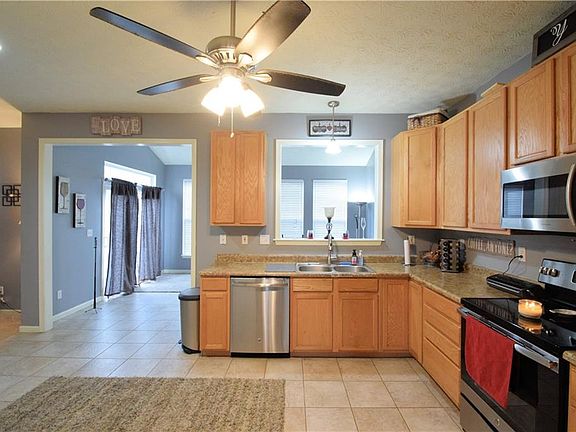 4th image of 5152 Stonehurst Drive