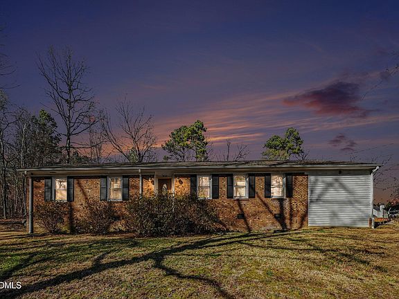 4th image of 4223 Jane Ln