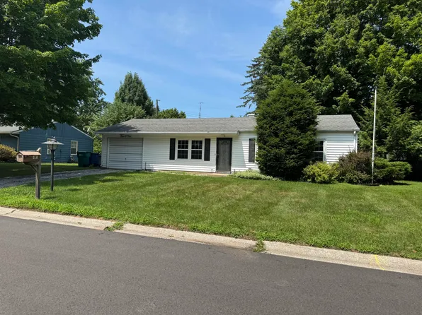 205 W 15th St, La Porte, IN 46350