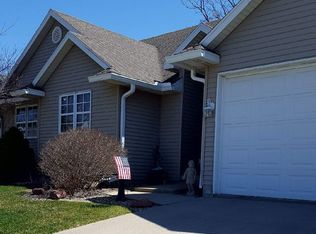 2200 Pinehurst Dr #2202, Ames, IA 50010