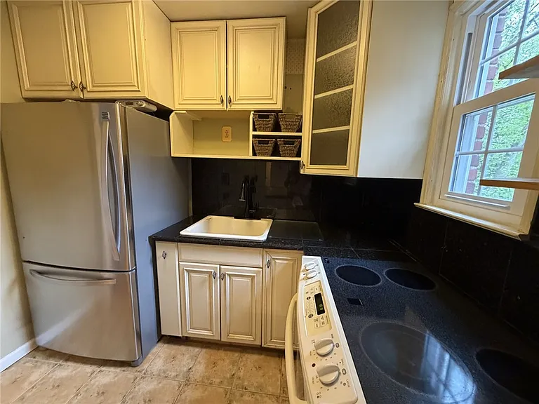 840 Thorn St #43 — Photo 9