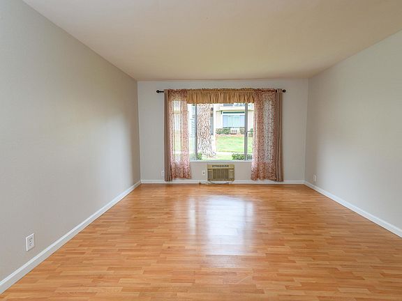 3rd image of 4540 Maple Ave Unit 150