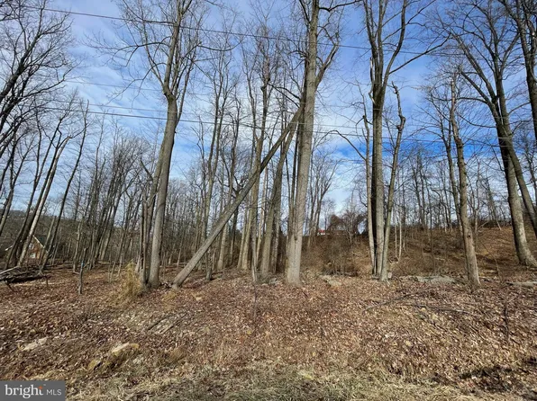 306 Sioux Dr, Auburn, PA 17922